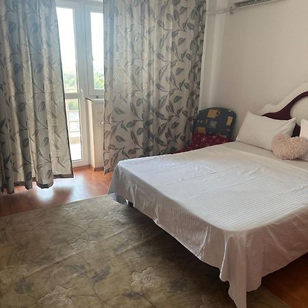 Marcy Apartament Lägenhet Bukarest Exteriör bild