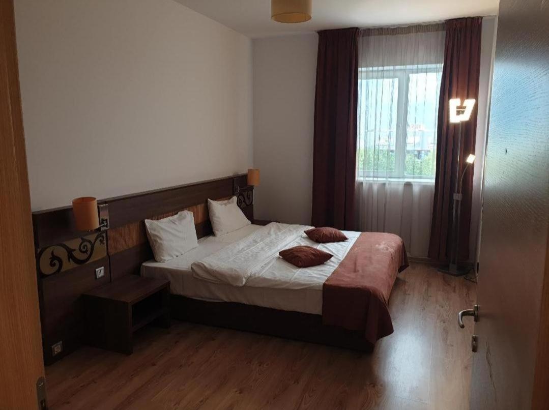 Marcy Apartament Lägenhet Bukarest Exteriör bild